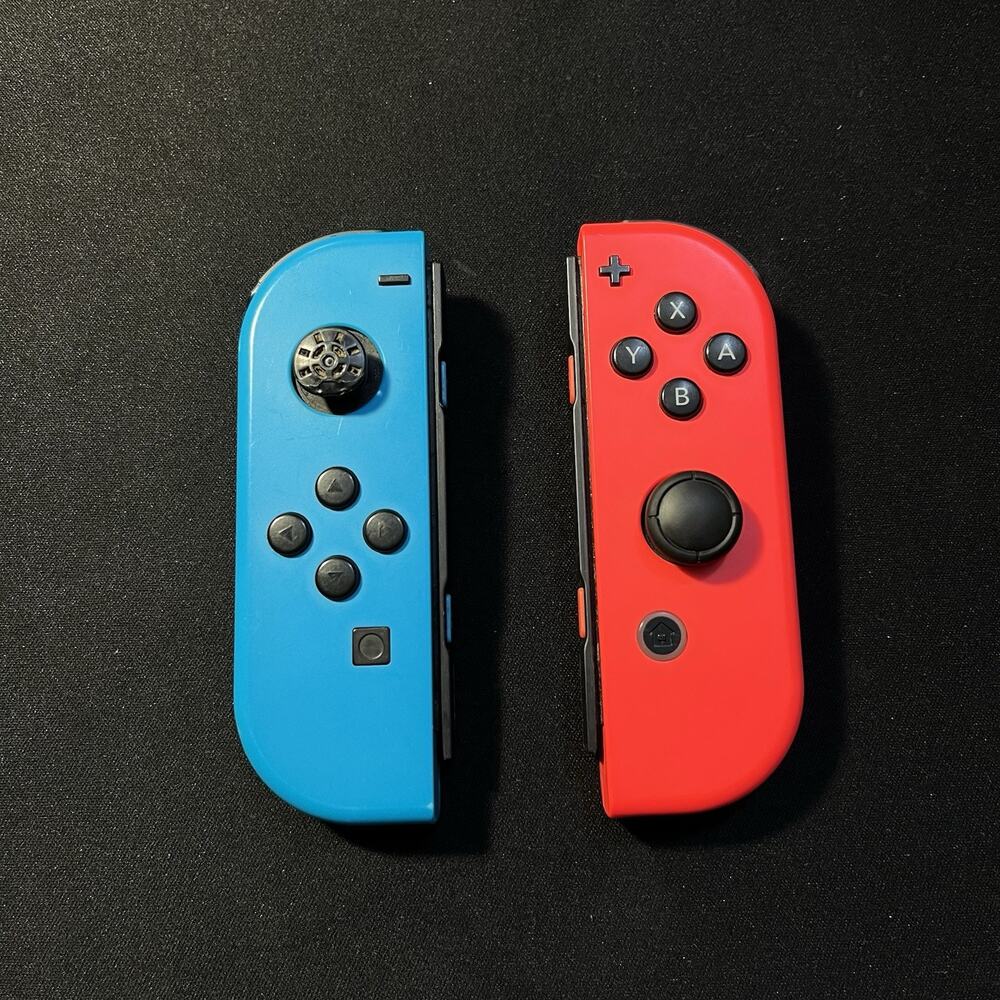 Nintendo Switch Controller Joy Con Red Blue HAC-016 *FOR PARTS or REPAIR